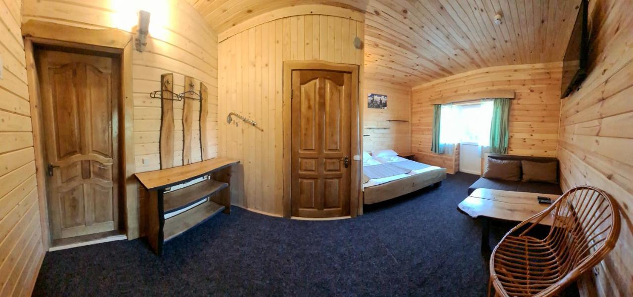 Alpin Eco Chalet & Wellness Драгобрат Екстериор снимка